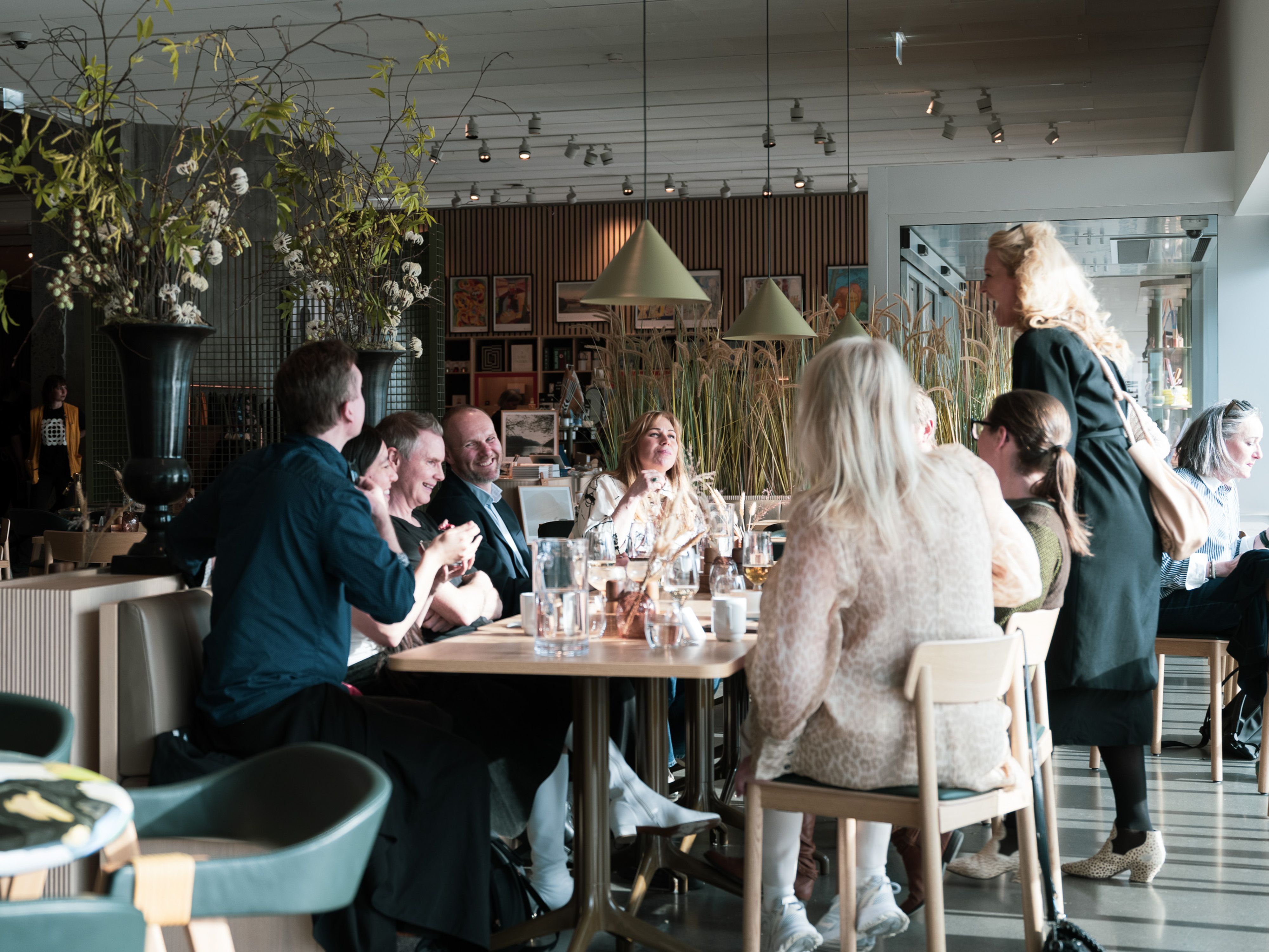 brasseri innendørs miljø