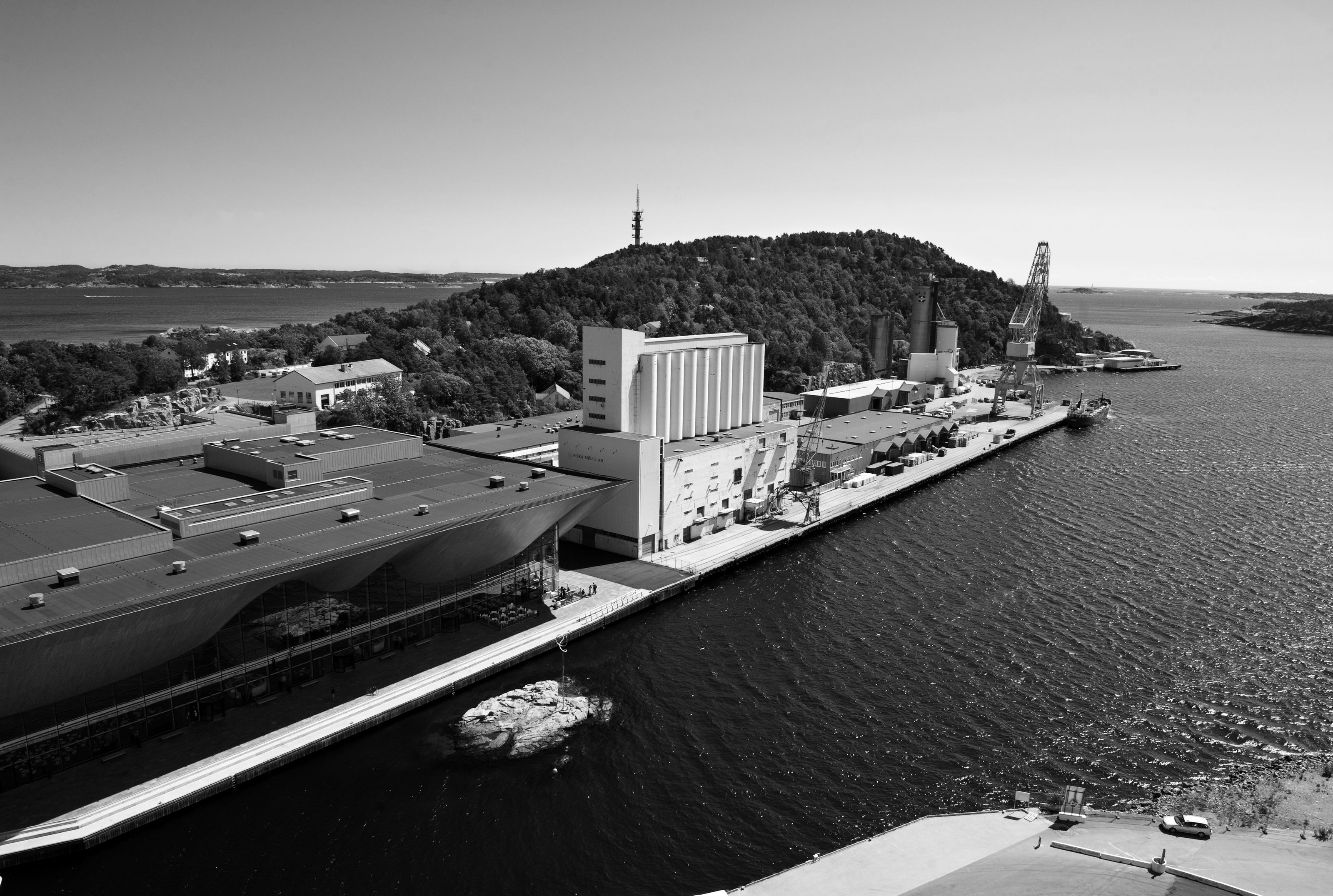 Kunstsilos facade and part of Kilden and Odderøya