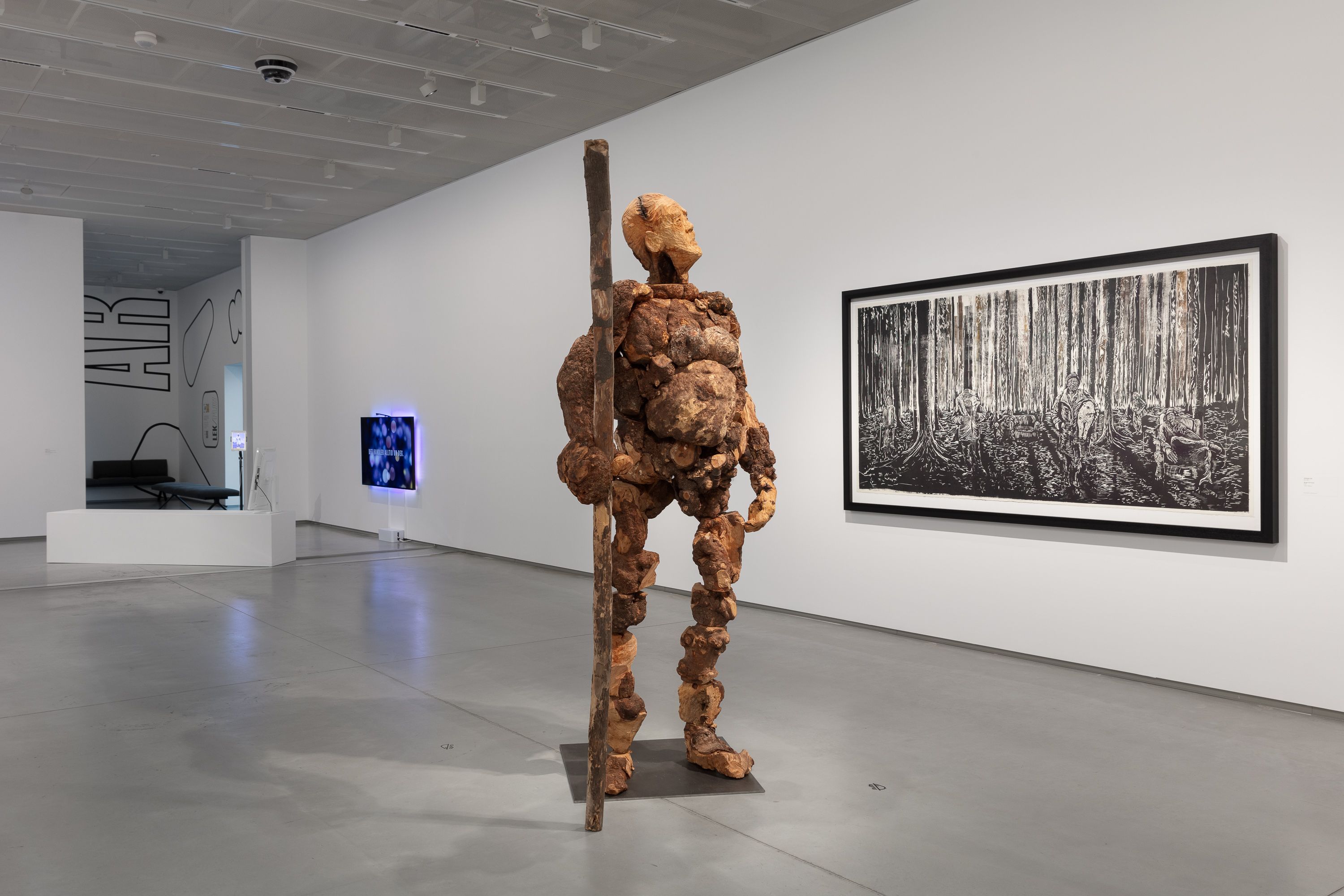 Fra utstillingslokale i Sparebanken Sør Kunstnerpris