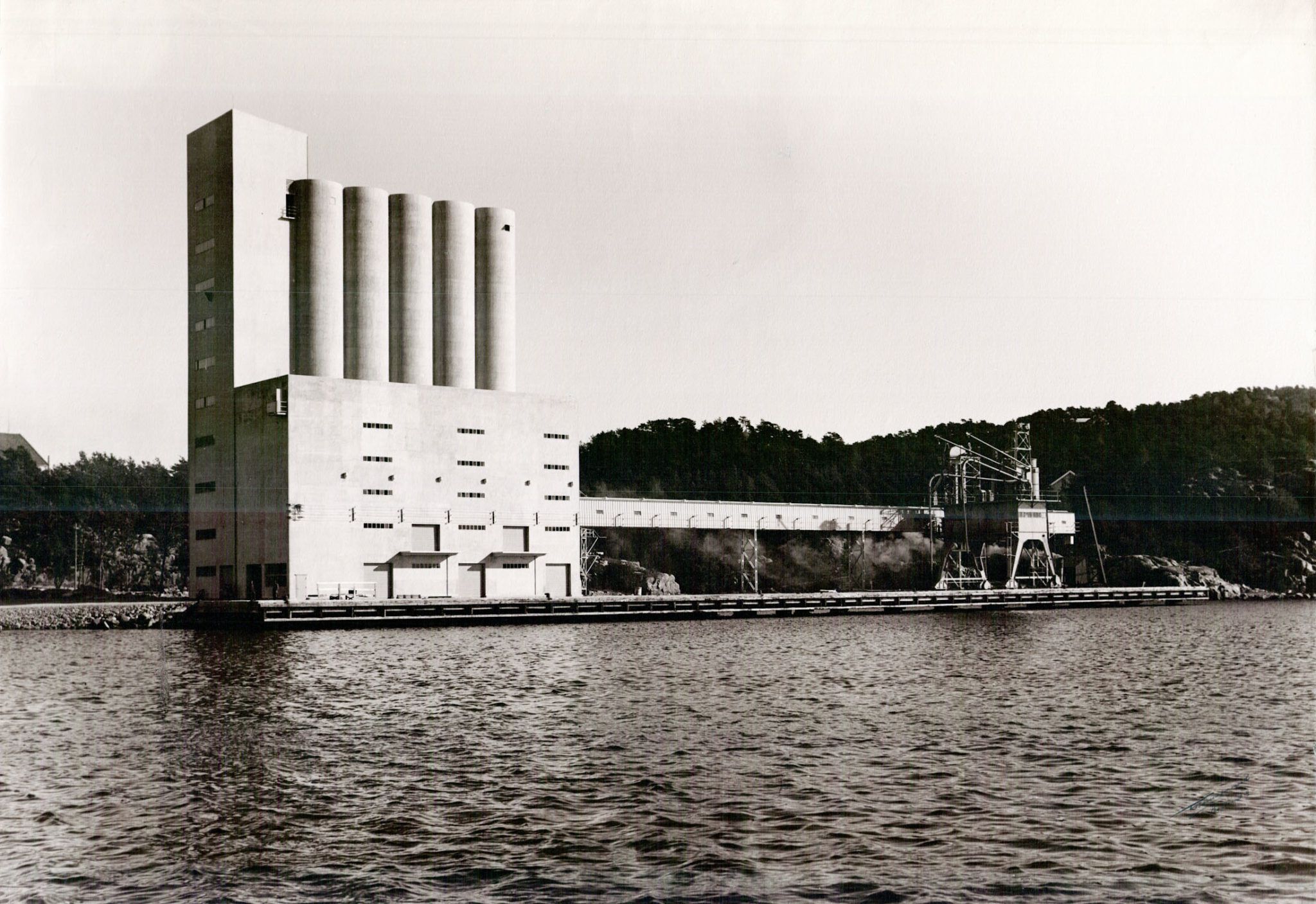 Kornsiloen på Odderøya oktober 1936