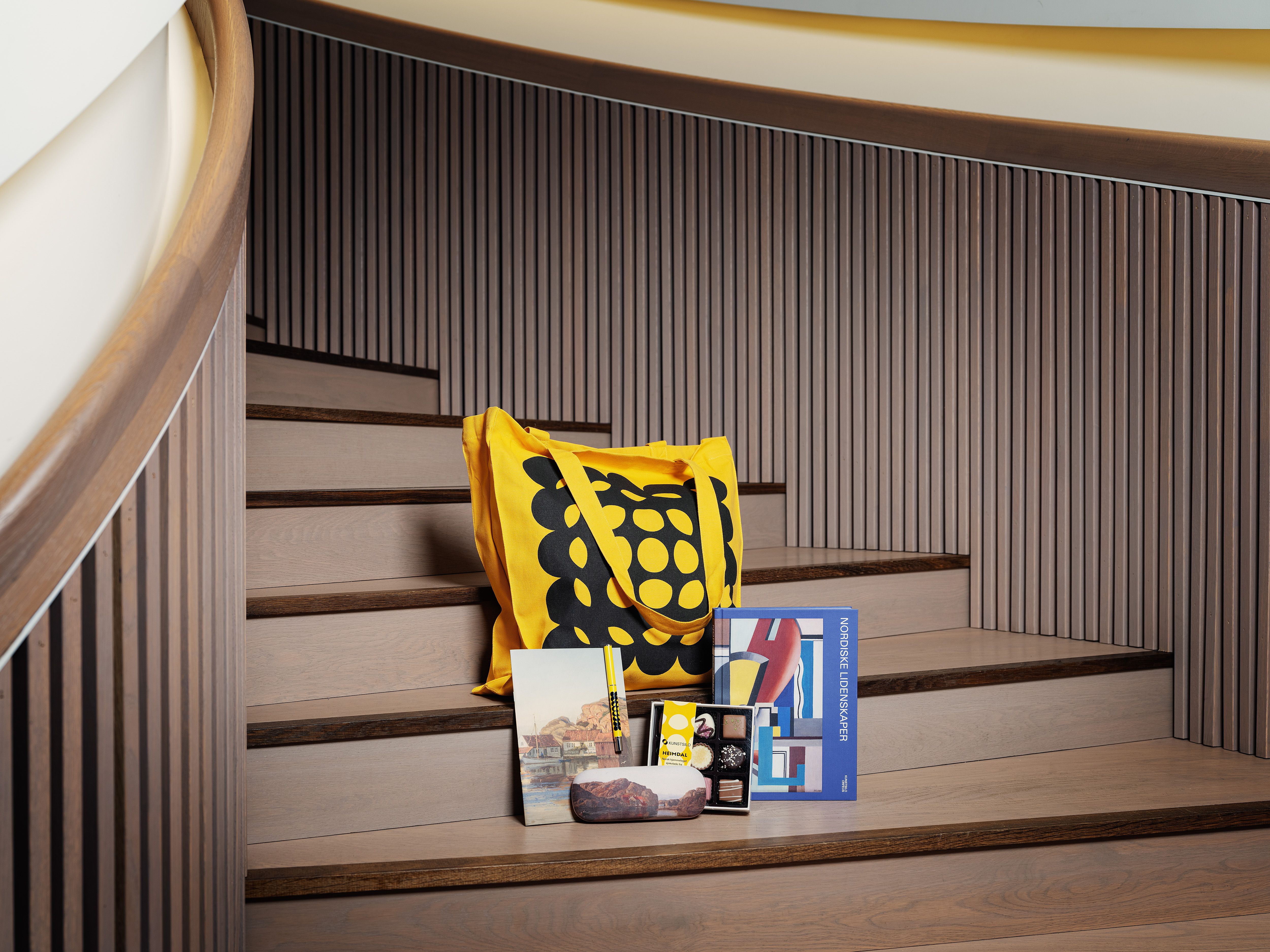 butikkprodukter i trappen 